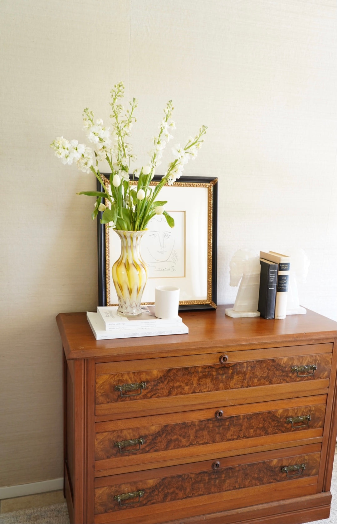 VINTAGE WALNUT CHEST OF DRAWERS WITH BURL WOOD