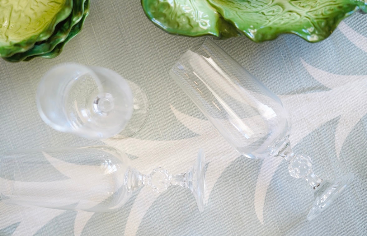 FLUTED CHAMPAGNE GLASSES